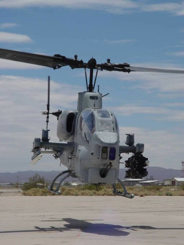Image: AH-1W at China Lake