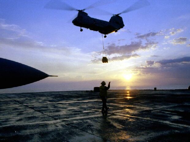 Image: CH-46D Helicopter
