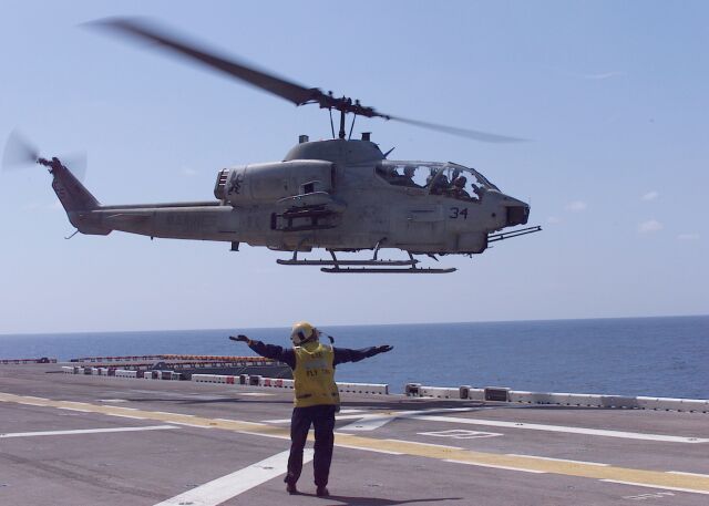 Image: U.S. Marines AH-1W Helcopter