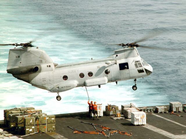 Image: U.S. Navy CH-46D Sea Knight Helicopter